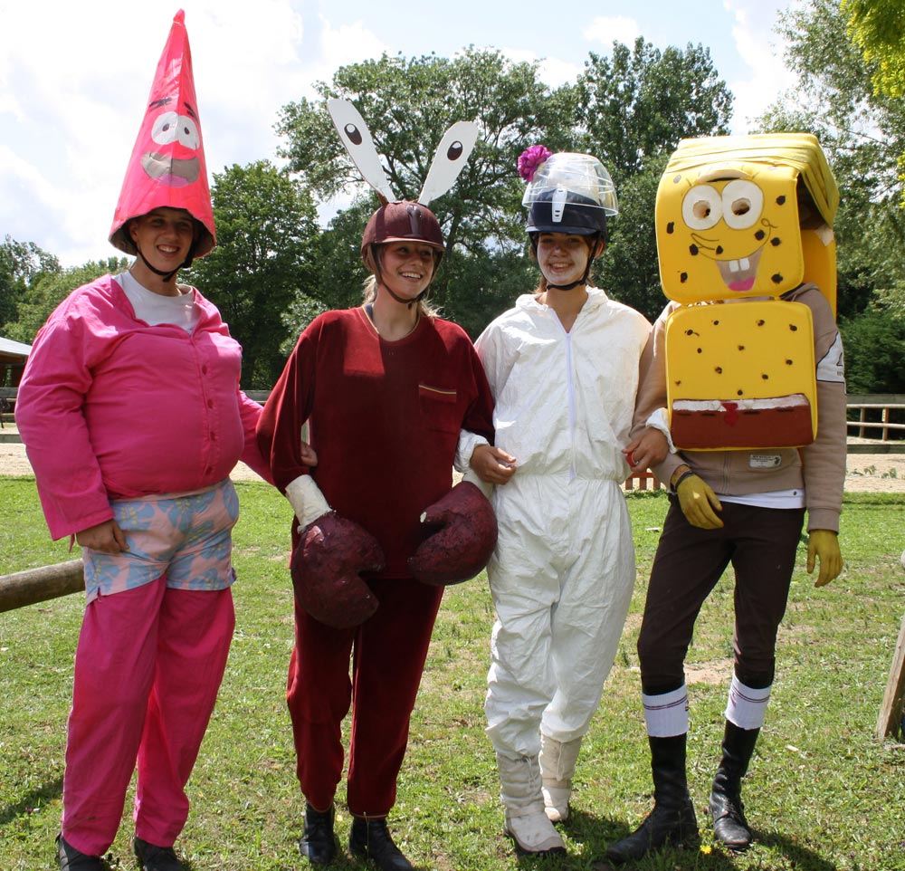  L'équipe gagnante de l'équifun costumé : bravo à Bob l'éponge et ses amis